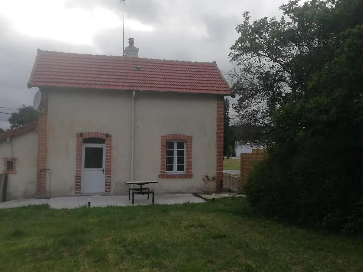Gite Garde-Barriere 2 Chambres Saint-Guen