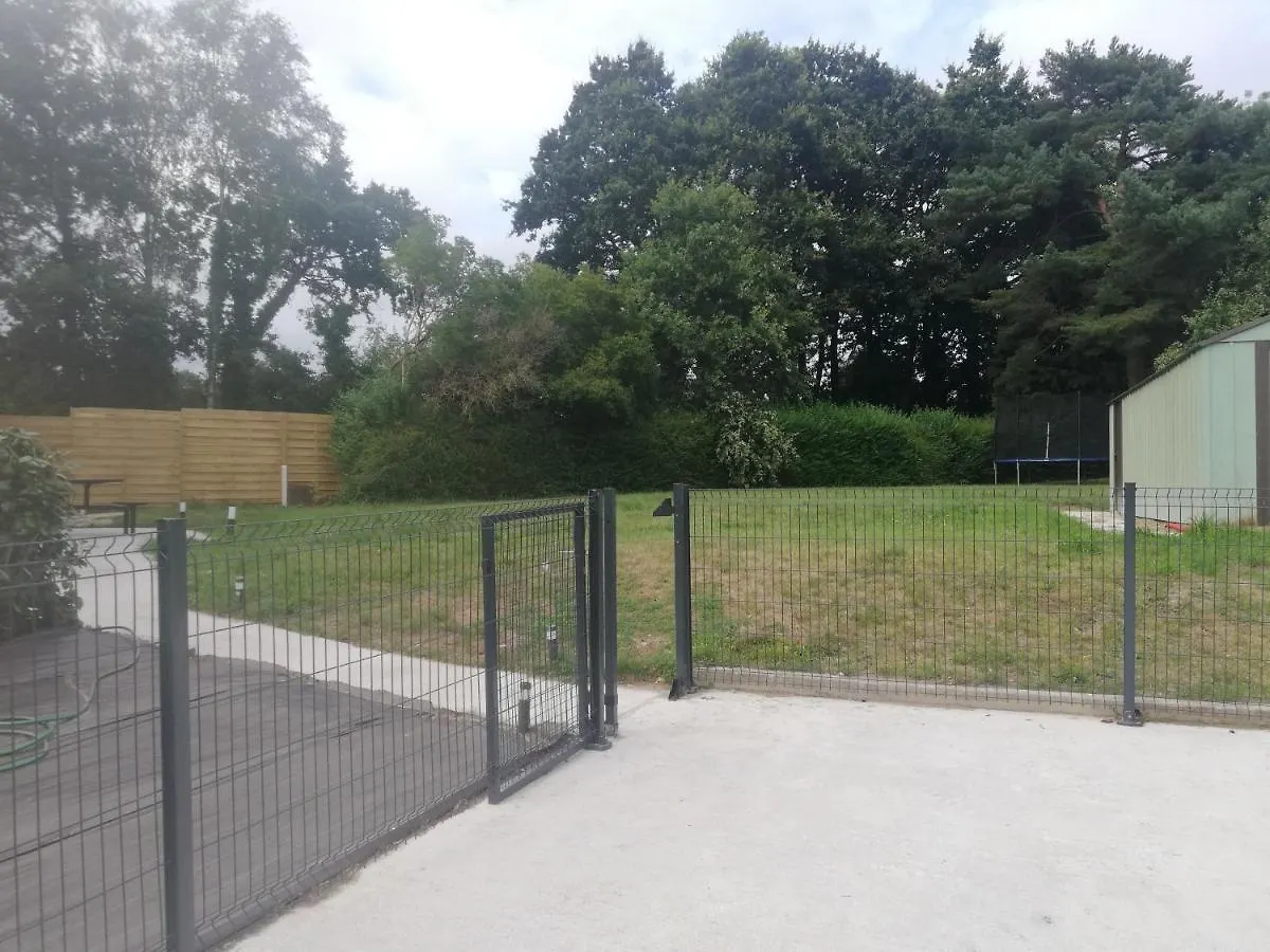 Holiday home Gite Garde-Barriere 2 Chambres Saint-Guen