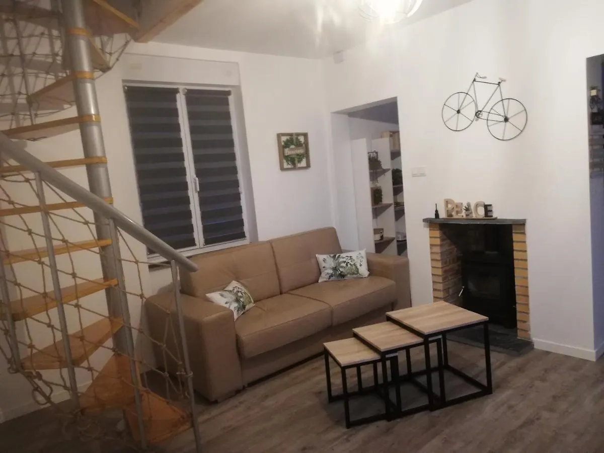 Holiday home Gite Garde-Barriere 2 Chambres Saint-Guen France