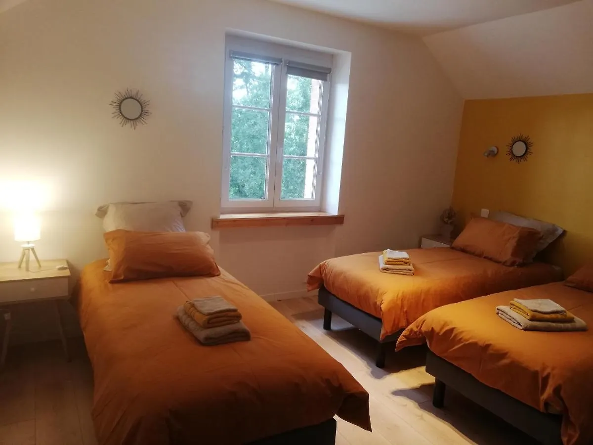 Holiday home Gite Garde-Barriere 2 Chambres Saint-Guen