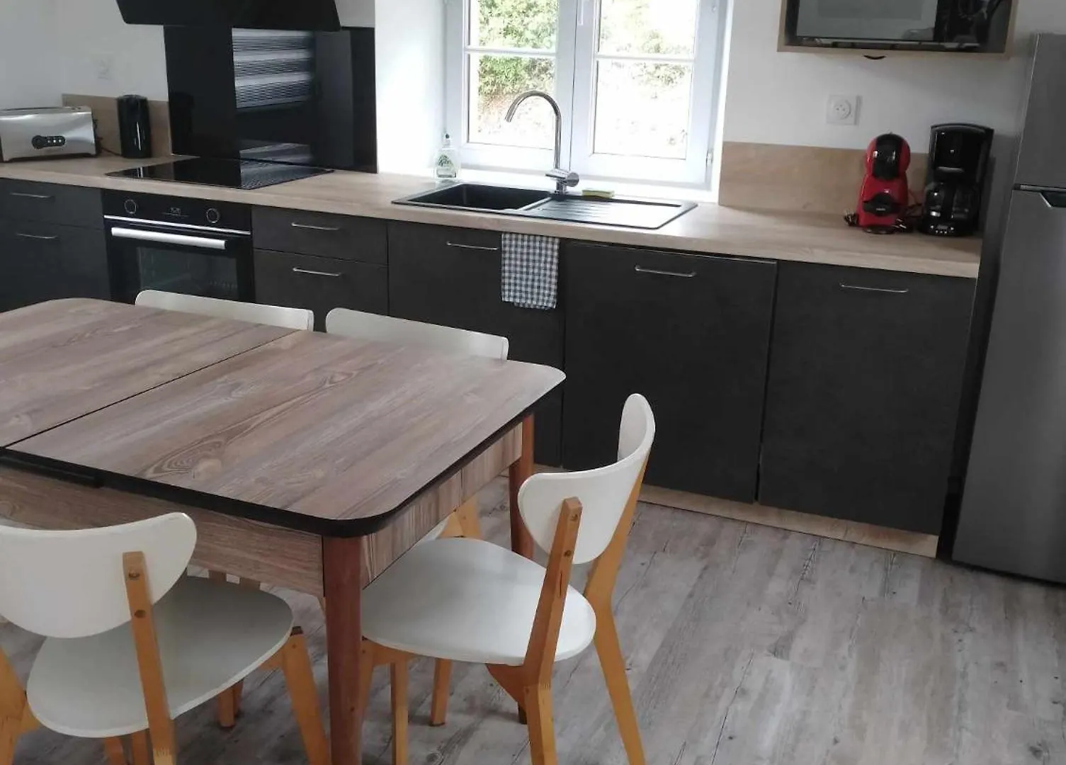 Gite Garde-Barriere 2 Chambres Saint-Guen Holiday home